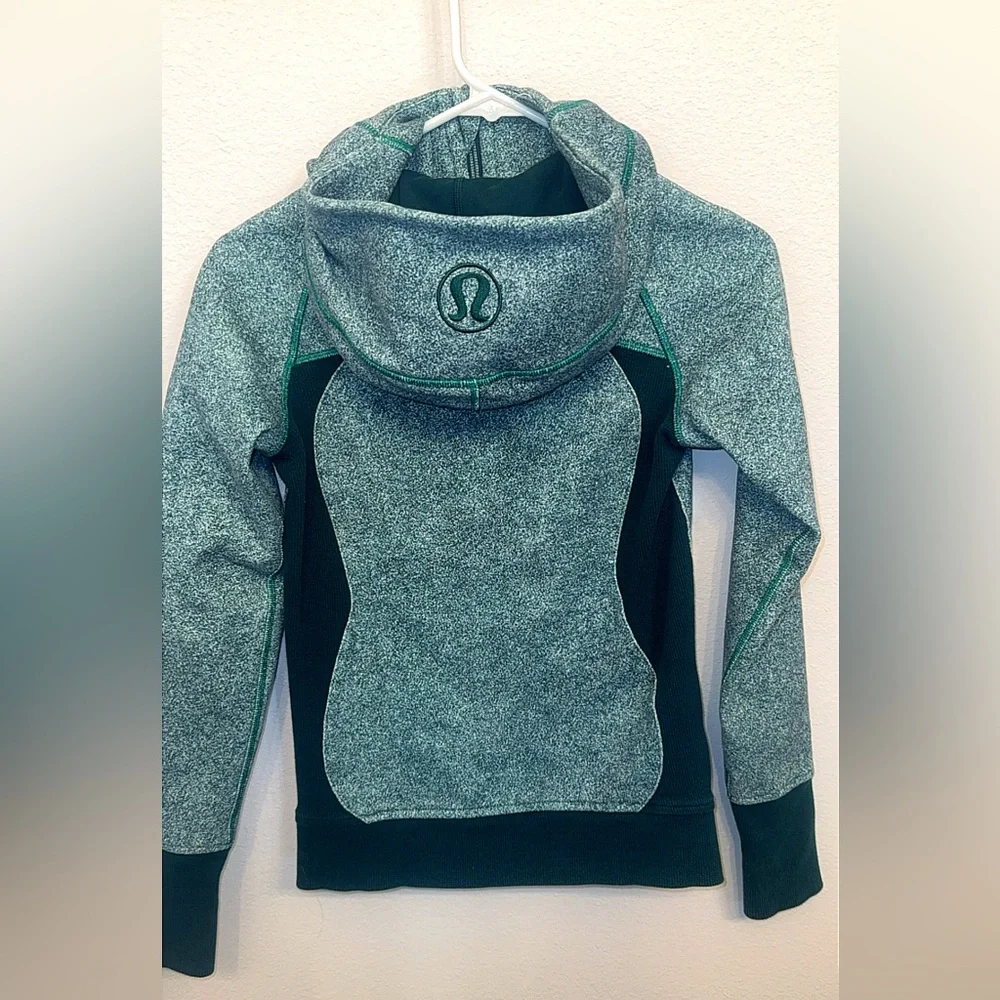 Lululemon Teal Scuba Hoodie Size 2 - Picture 2 of 6